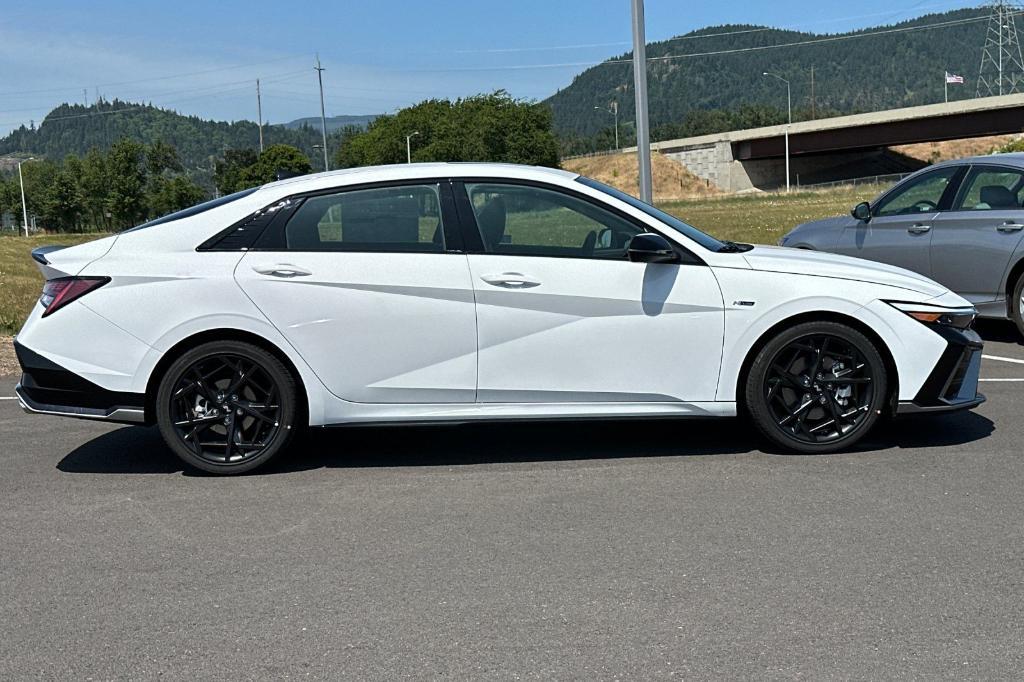 new 2025 Hyundai Elantra car, priced at $28,572