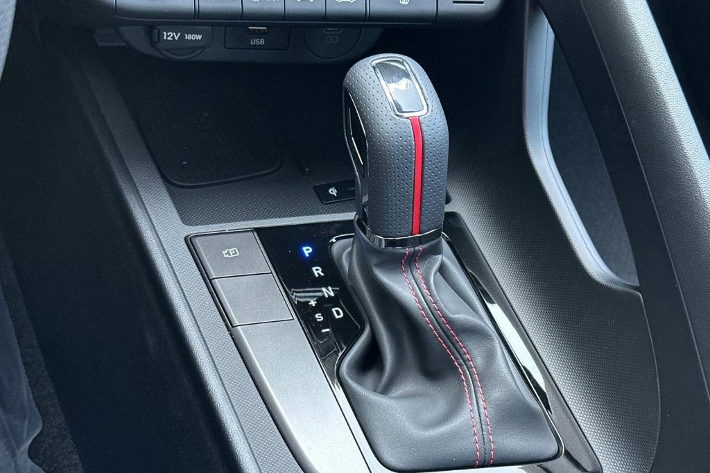 new 2025 Hyundai Elantra car, priced at $28,572