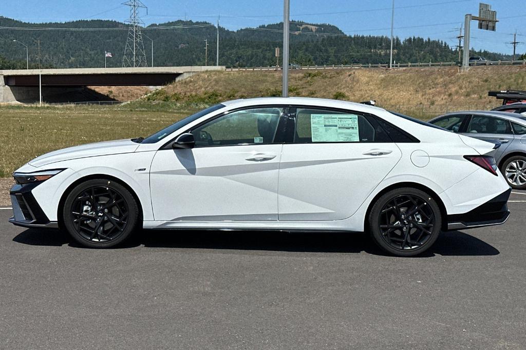 new 2025 Hyundai Elantra car, priced at $28,572