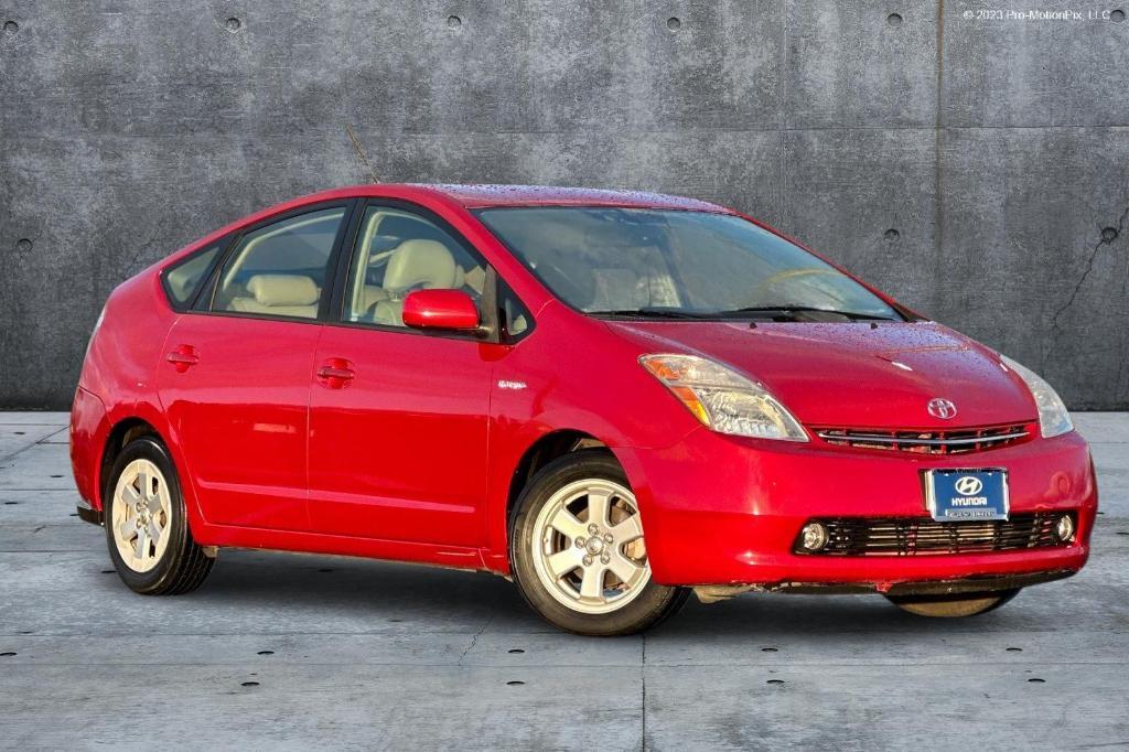 used 2007 Toyota Prius car, priced at $6,988