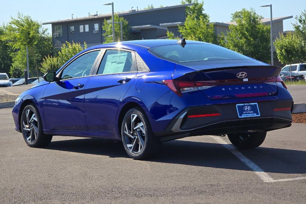 new 2025 Hyundai Elantra car, priced at $23,111