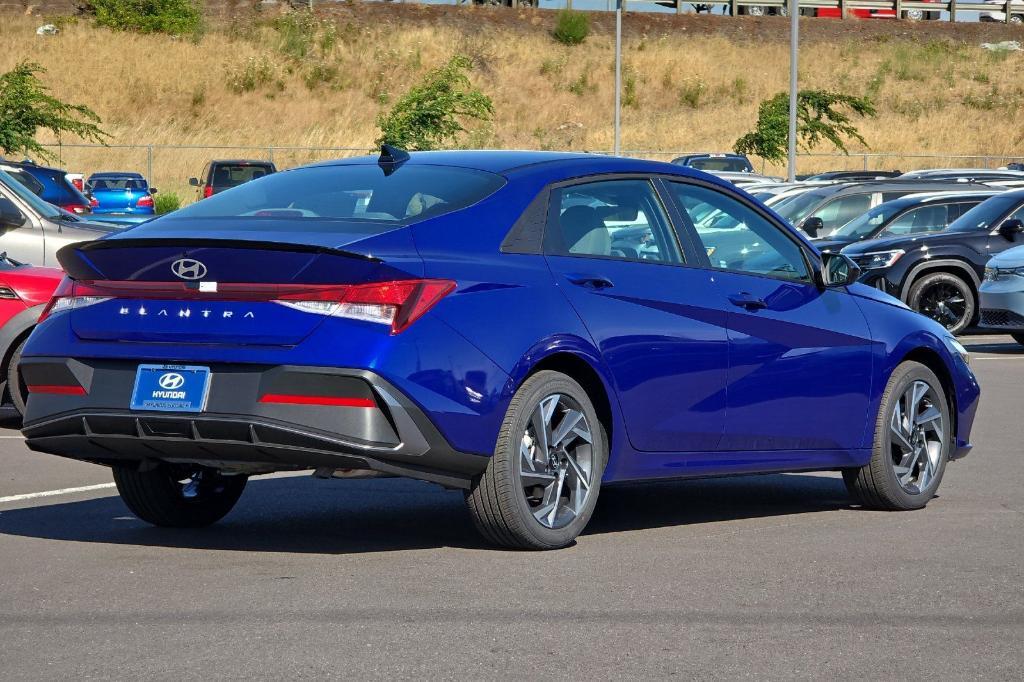 new 2025 Hyundai Elantra car, priced at $23,111