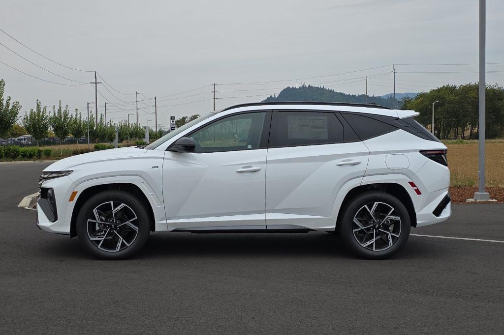 new 2025 Hyundai TUCSON Hybrid car, priced at $34,210