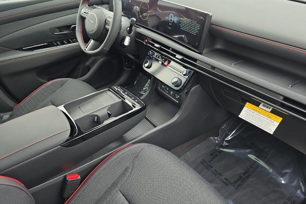 new 2025 Hyundai TUCSON Hybrid car, priced at $34,210