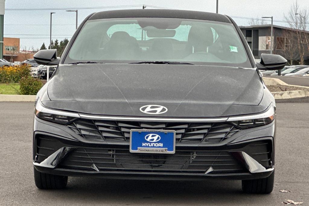 new 2025 Hyundai Elantra HEV car, priced at $28,240