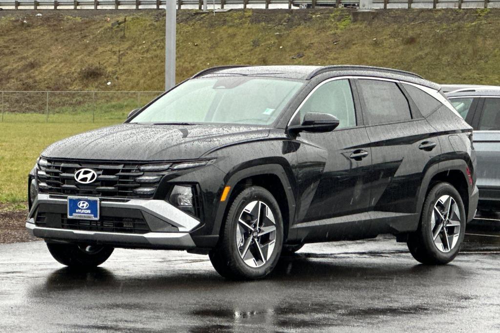 new 2025 Hyundai TUCSON Hybrid car, priced at $37,065