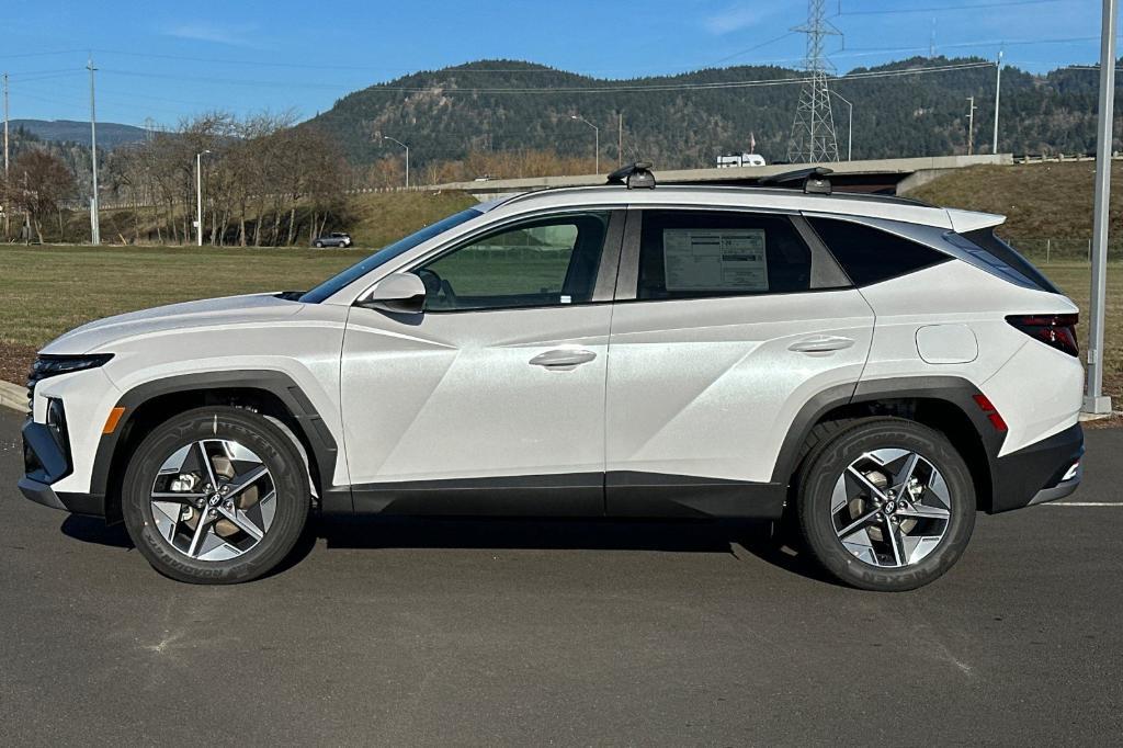 new 2025 Hyundai Tucson car