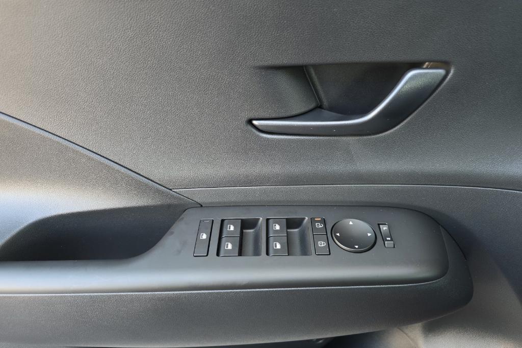 new 2025 Hyundai Kona car, priced at $27,558