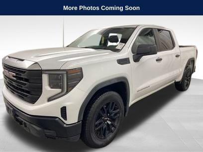 used 2022 GMC Sierra 1500 car, priced at $35,995
