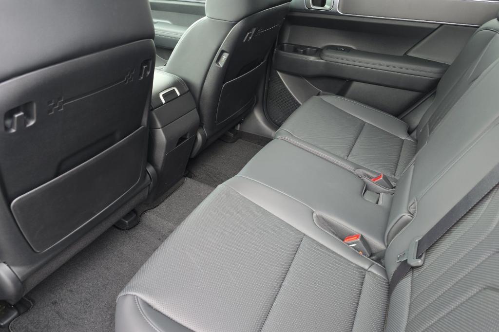 new 2025 Hyundai Santa Fe car, priced at $39,380