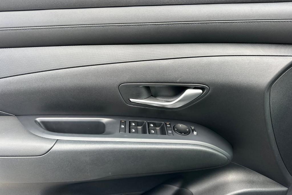 new 2025 Hyundai Tucson car, priced at $29,690