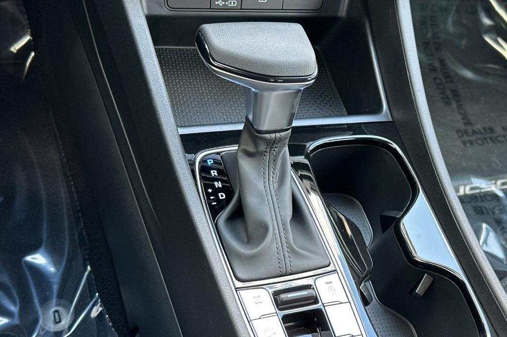 new 2025 Hyundai Tucson car, priced at $29,690