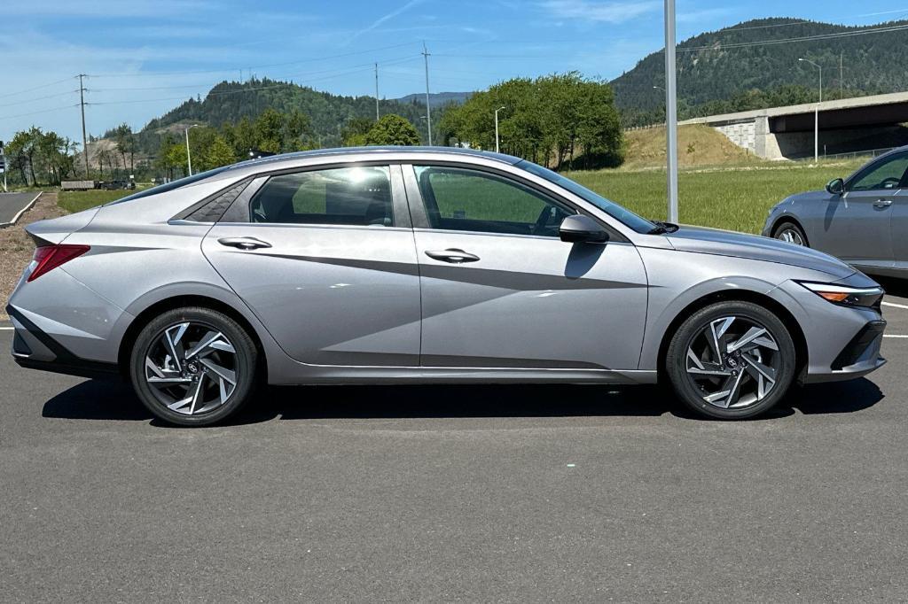 new 2025 Hyundai ELANTRA HEV car, priced at $29,524