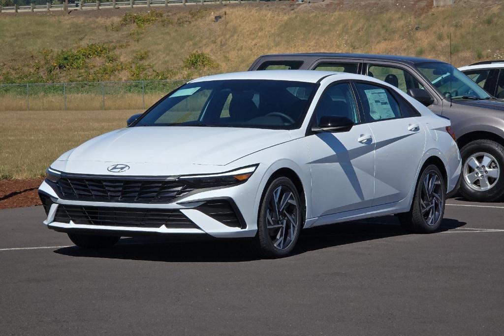 new 2025 Hyundai Elantra car, priced at $23,606