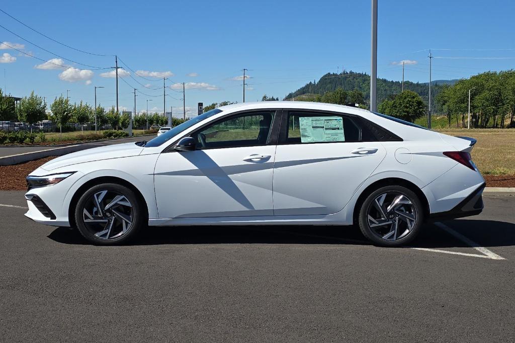 new 2025 Hyundai Elantra car, priced at $23,606