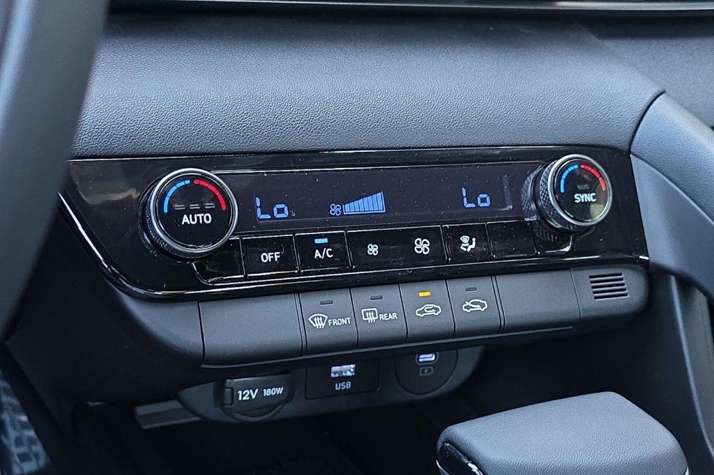 new 2025 Hyundai Elantra car, priced at $23,606