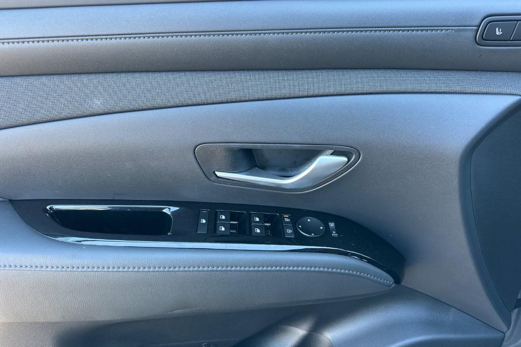 new 2025 Hyundai Tucson car, priced at $37,260