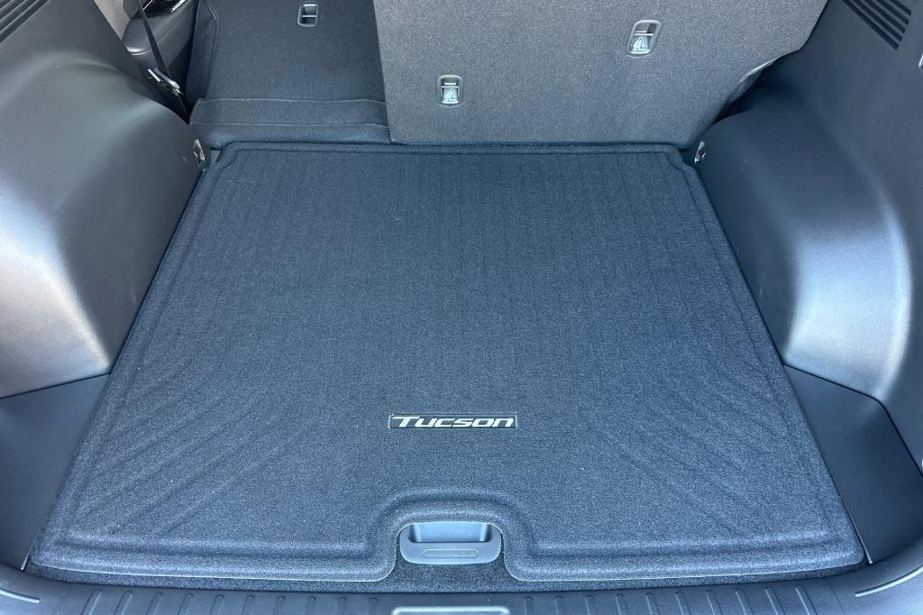 new 2025 Hyundai Tucson car, priced at $37,260