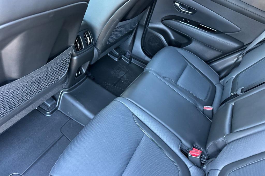 new 2025 Hyundai Tucson car, priced at $37,260