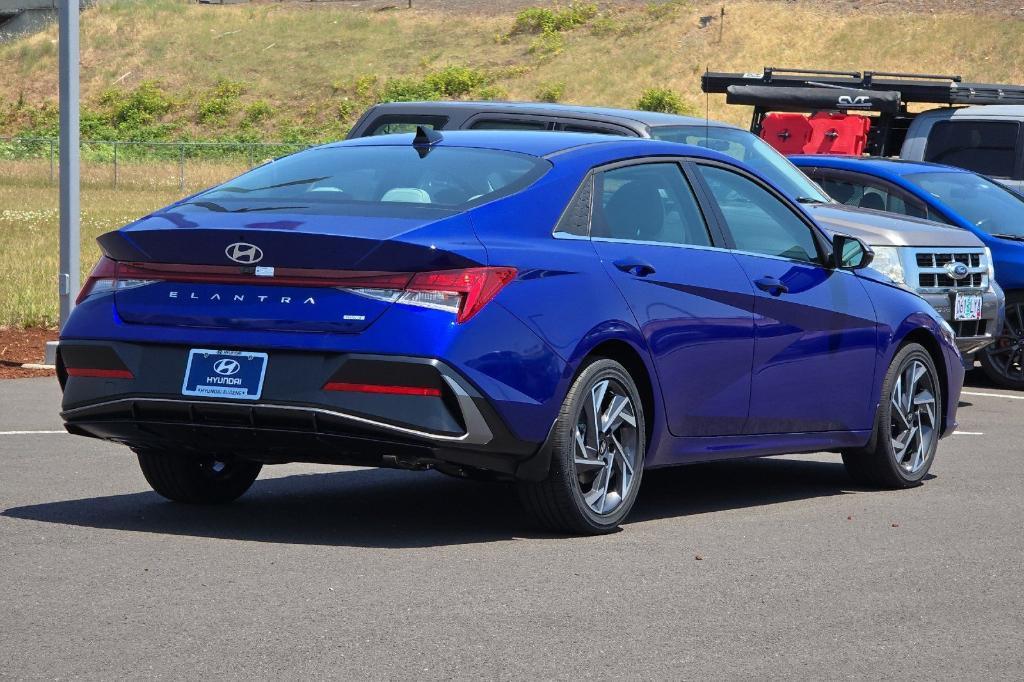 new 2025 Hyundai ELANTRA HEV car, priced at $28,560