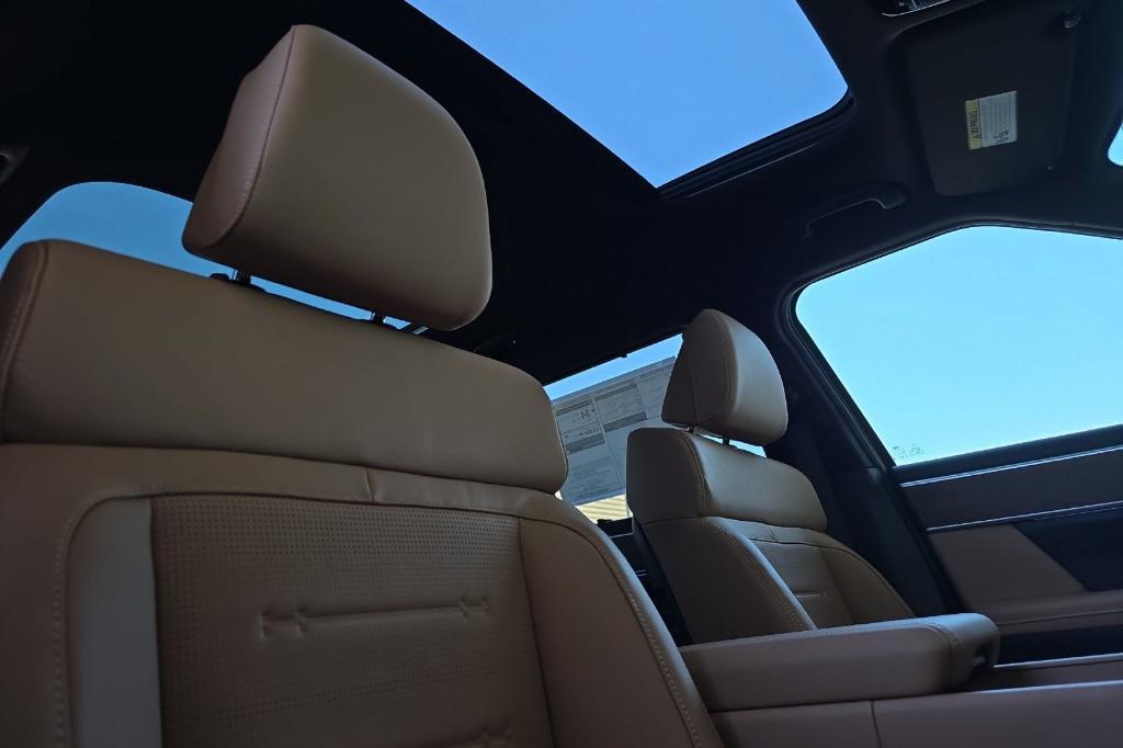 new 2025 Hyundai SANTA FE HEV car, priced at $43,615