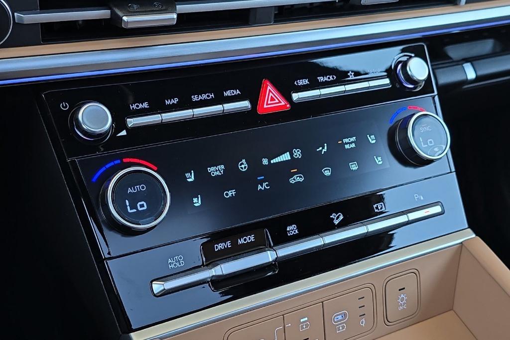 new 2025 Hyundai SANTA FE HEV car, priced at $43,615
