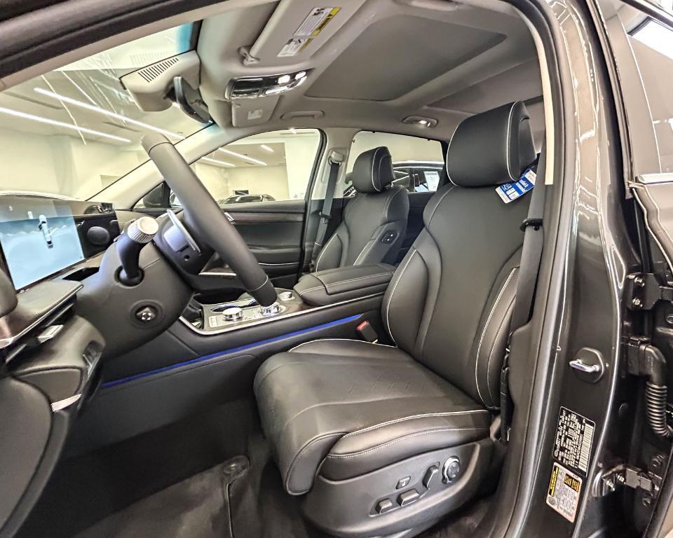 new 2025 Genesis GV80 car, priced at $73,300
