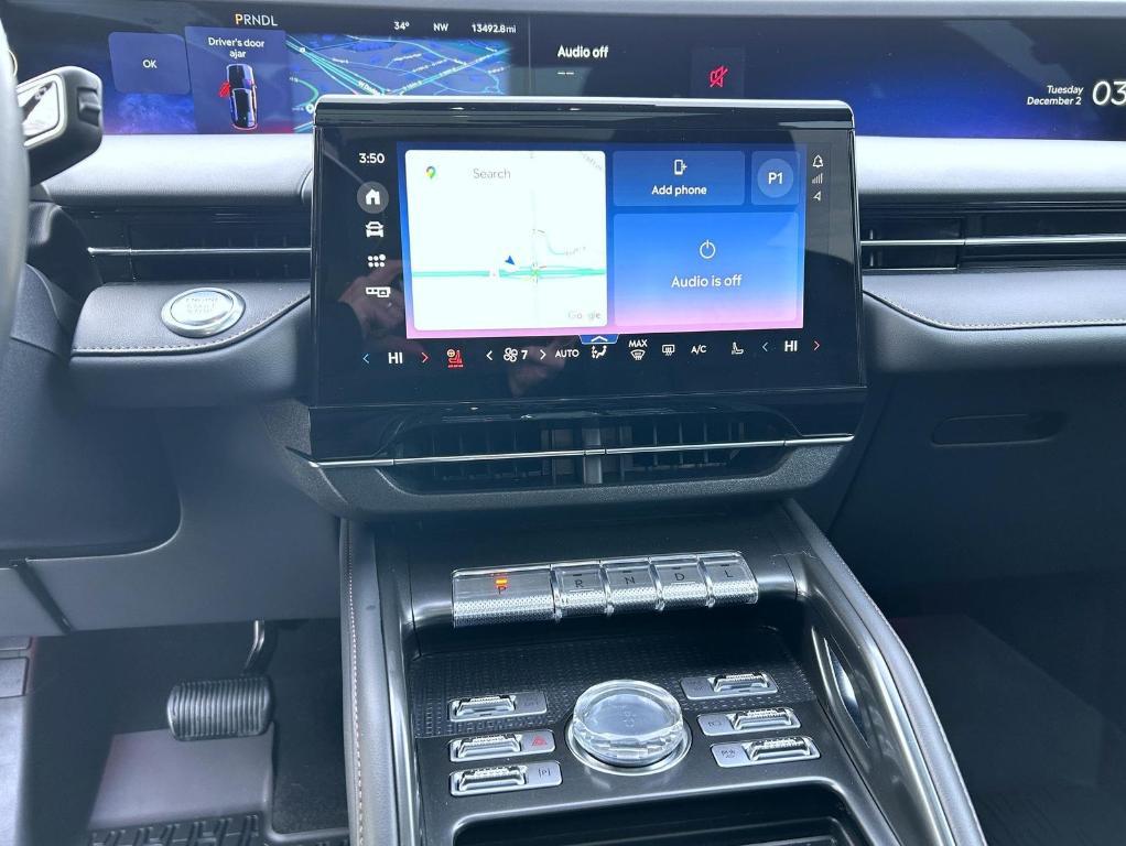 used 2024 Lincoln Nautilus car, priced at $52,999