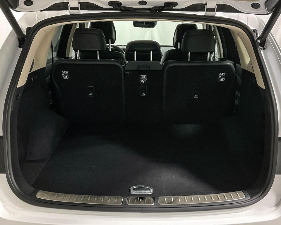 new 2025 Genesis GV80 car, priced at $76,289