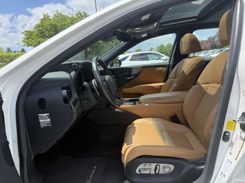 used 2022 Lexus LS 500 car, priced at $57,999