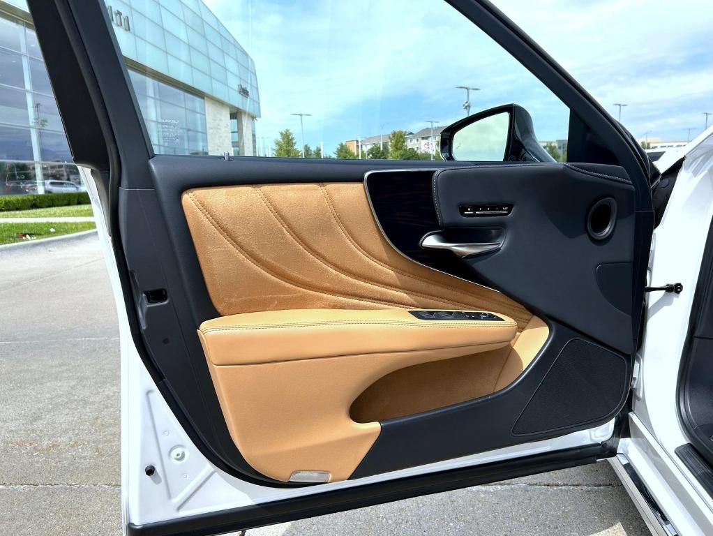 used 2022 Lexus LS 500 car, priced at $59,999