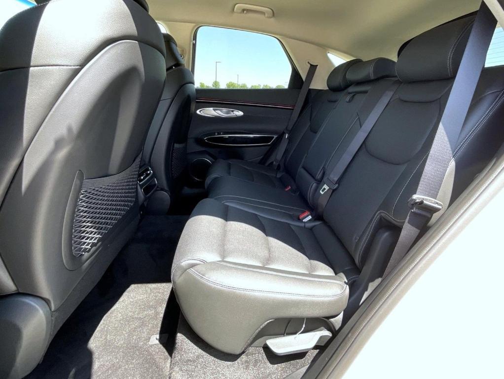 new 2026 Genesis GV70 car