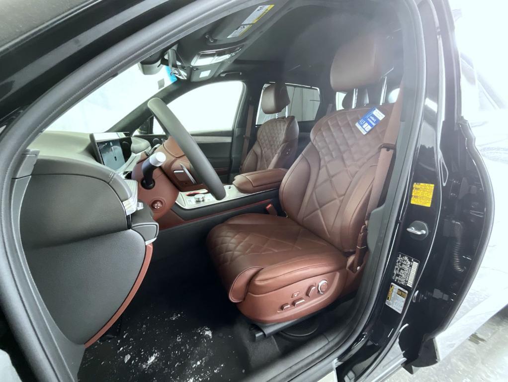 new 2025 Genesis GV80 car, priced at $82,620