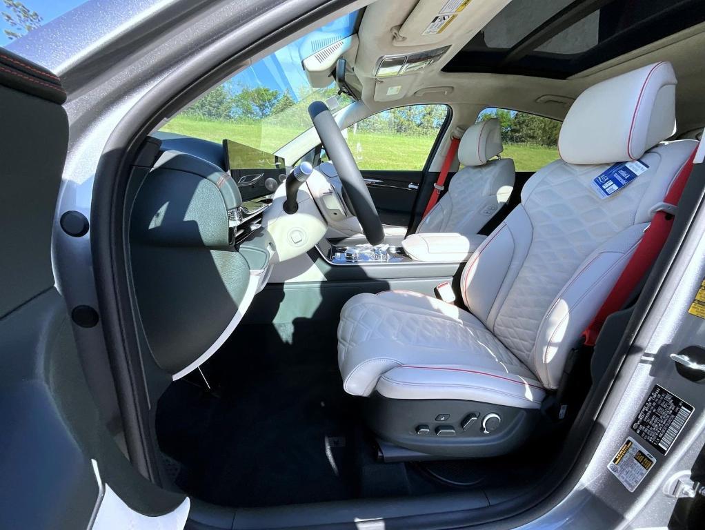 new 2025 Genesis GV80 Coupe car, priced at $88,470
