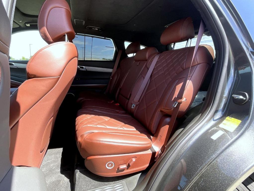 new 2025 Genesis GV80 car, priced at $80,905