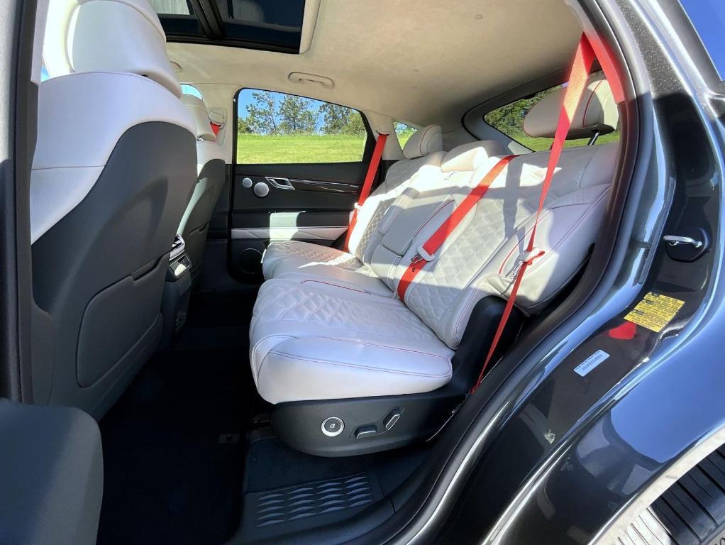 new 2025 Genesis GV80 Coupe car, priced at $88,470