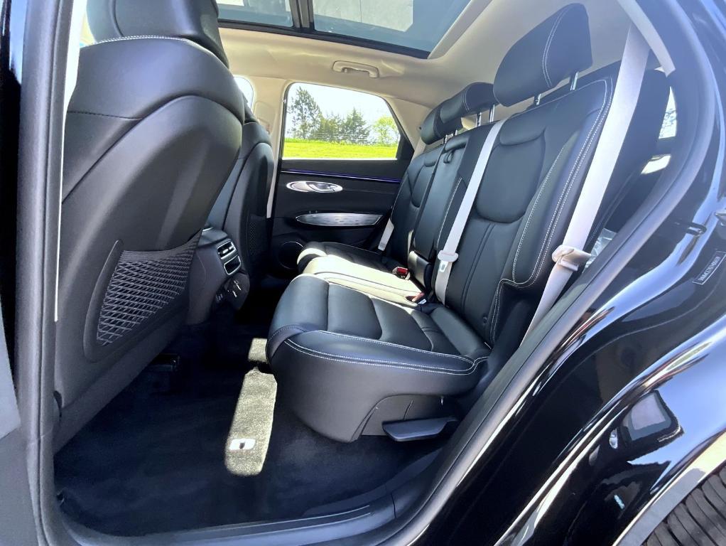 new 2026 Genesis Electrified GV70 car