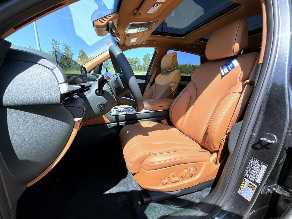 new 2025 Genesis GV80 car, priced at $71,750