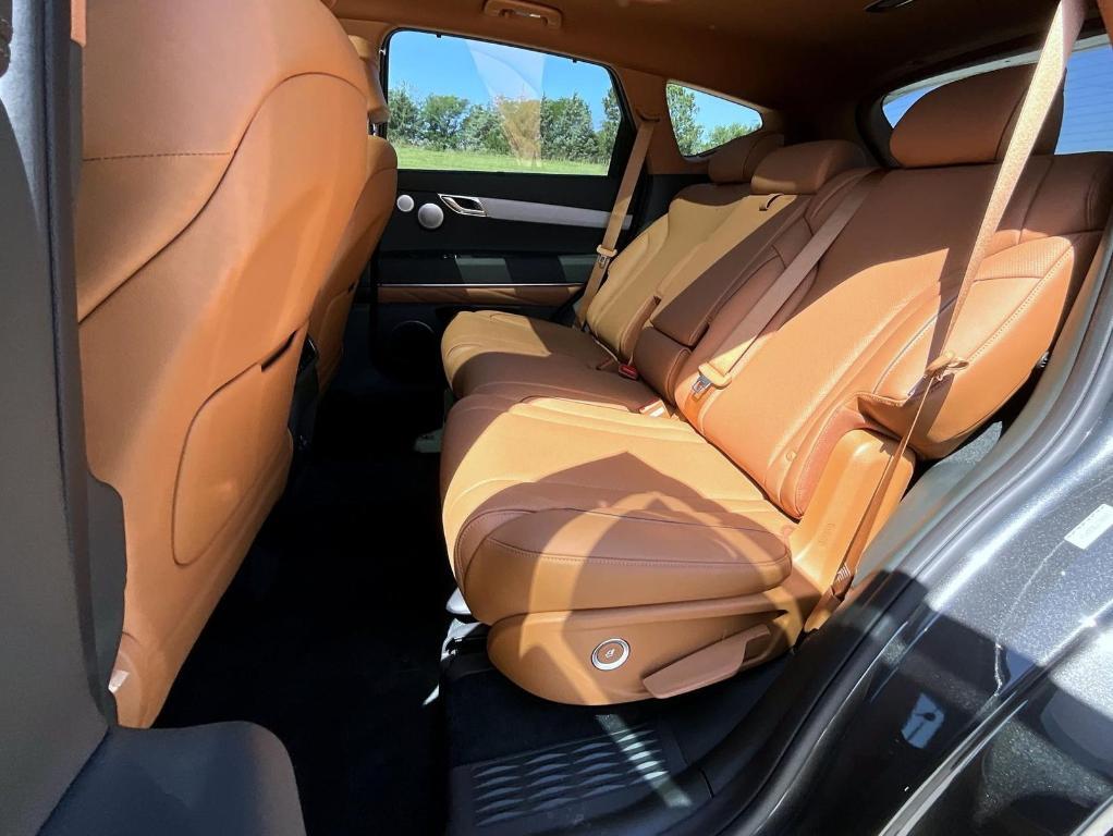 new 2025 Genesis GV80 car, priced at $71,750