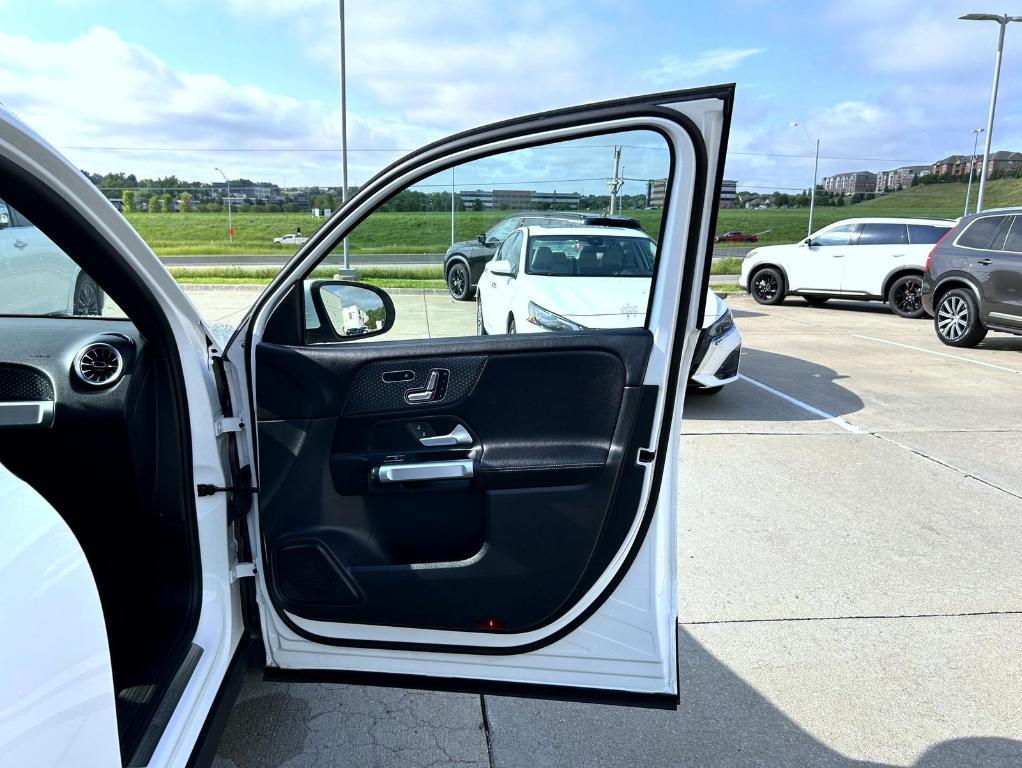 used 2024 Mercedes-Benz GLB 250 car, priced at $32,999