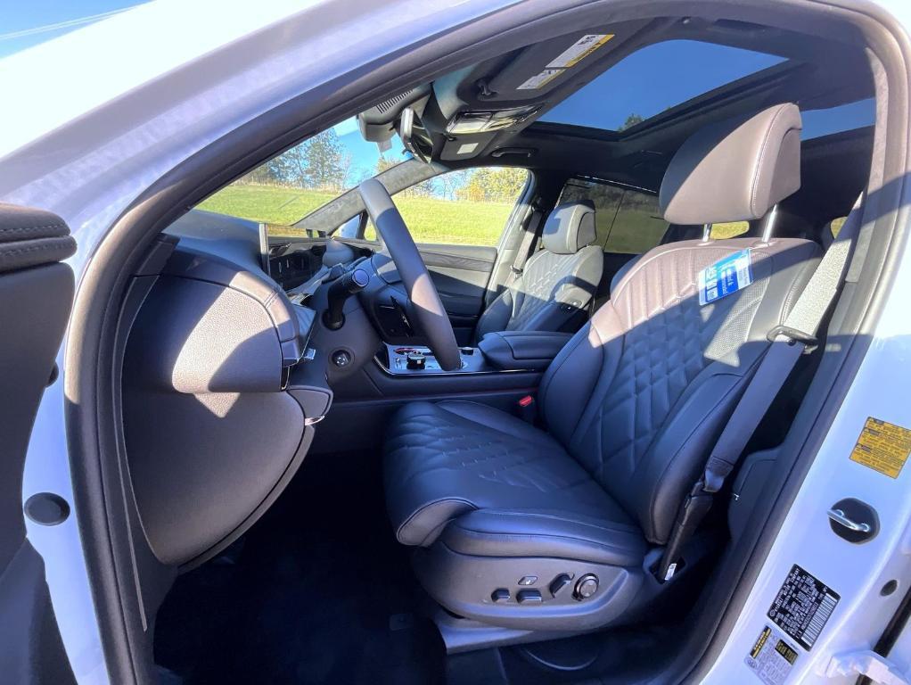 new 2026 Genesis GV80 car, priced at $85,555