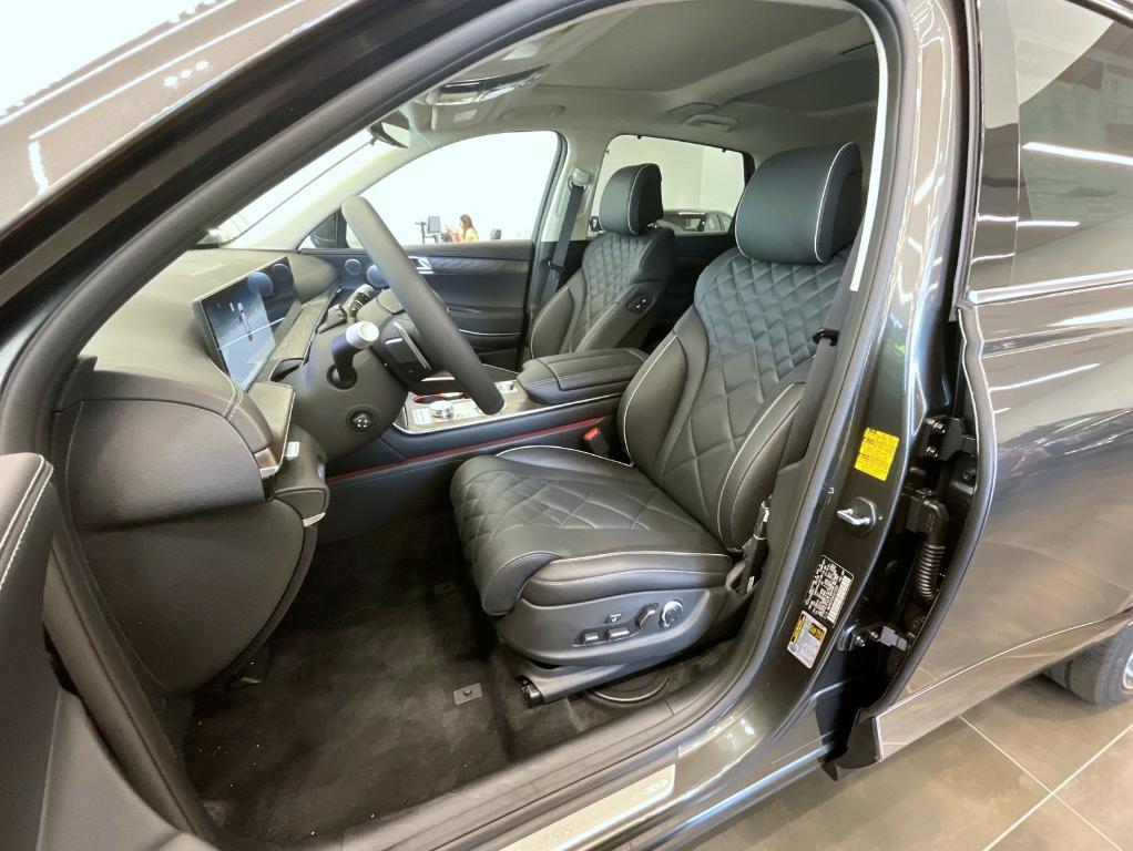 new 2025 Genesis GV80 car, priced at $82,790