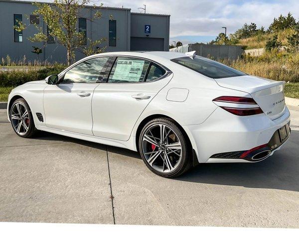 new 2025 Genesis G70 car, priced at $49,045