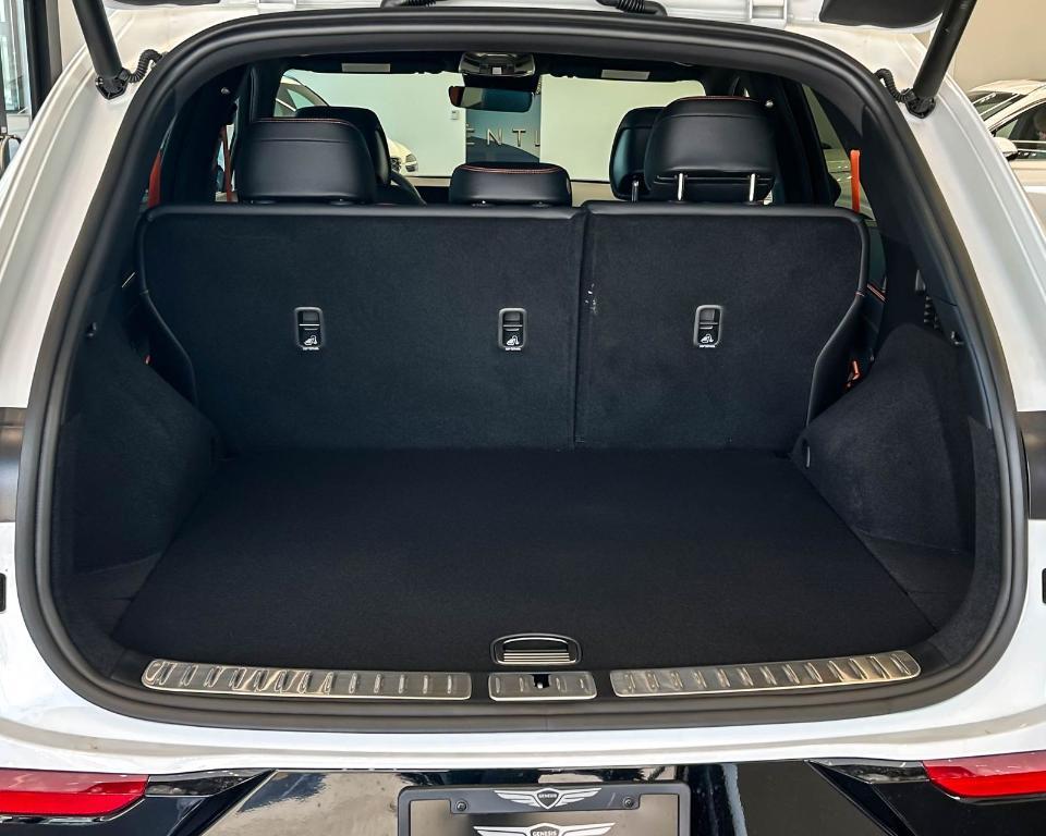 new 2026 Genesis GV70 car