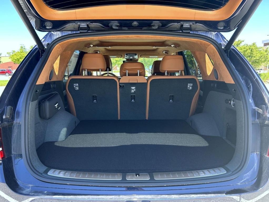 new 2025 Genesis GV80 car, priced at $82,420