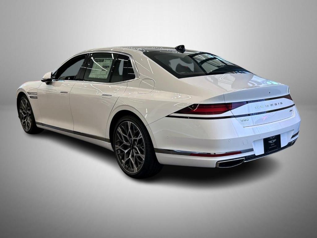 new 2025 Genesis G90 car, priced at $97,390