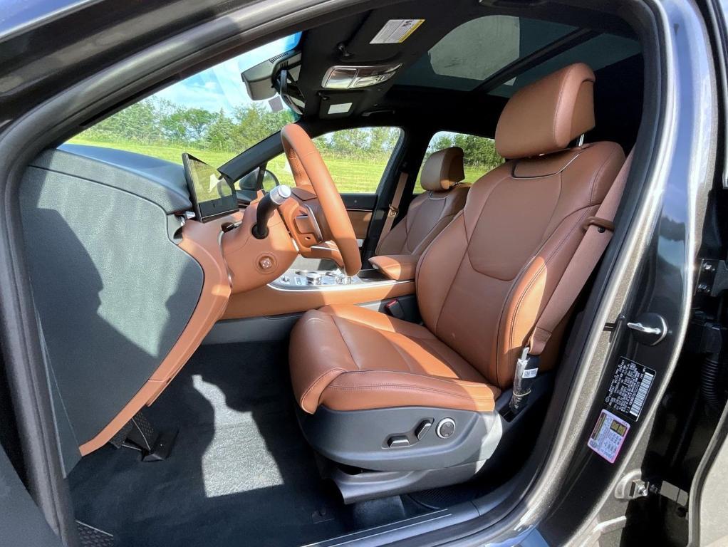 new 2026 Genesis GV70 car