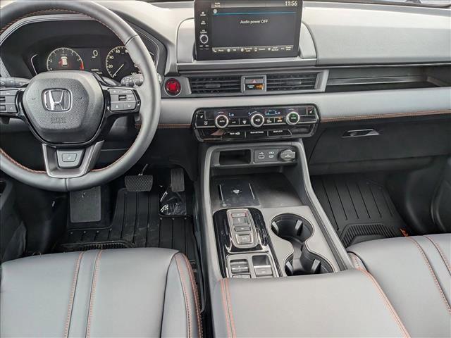 new 2025 Honda Pilot car, priced at $51,350
