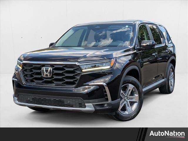 new 2025 Honda Pilot car, priced at $44,995