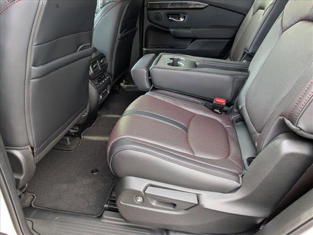 new 2025 Honda Pilot car, priced at $56,530